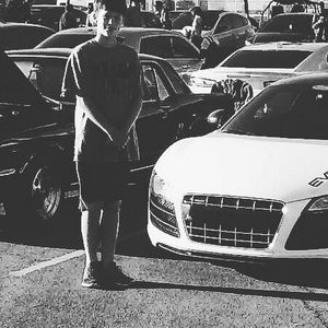 Meet your Posher, Chase